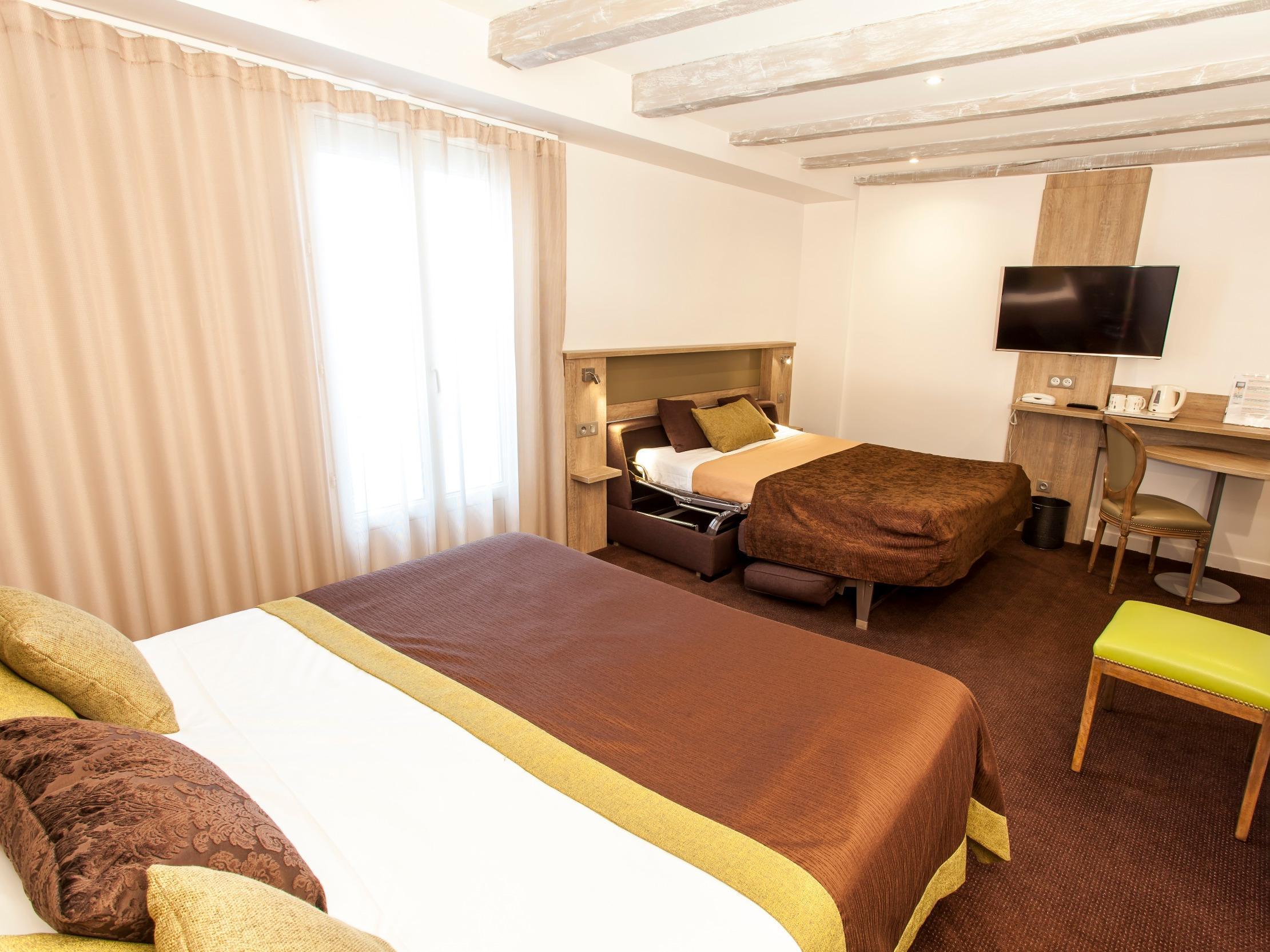 Logis - Le Christina Hotel Bourges Exterior foto